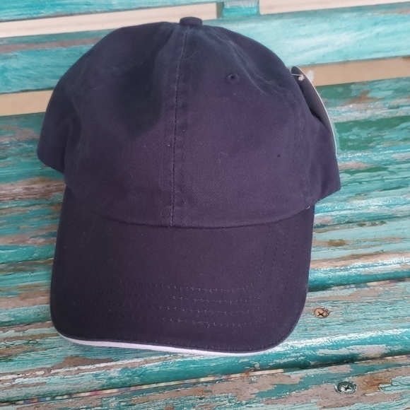 Other - NWT Navy Blue Hat